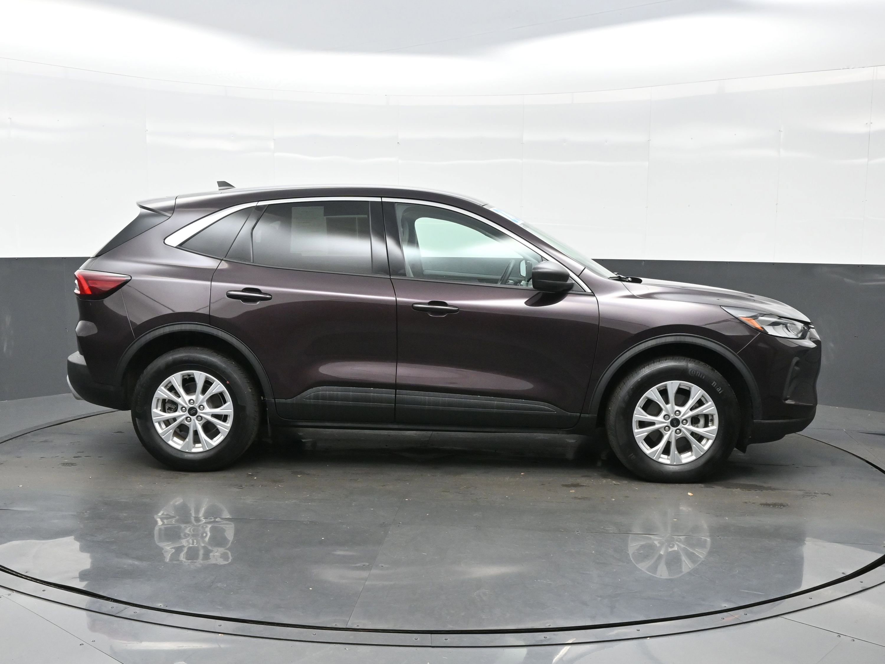 Used 2023 Ford Escape Active image 7