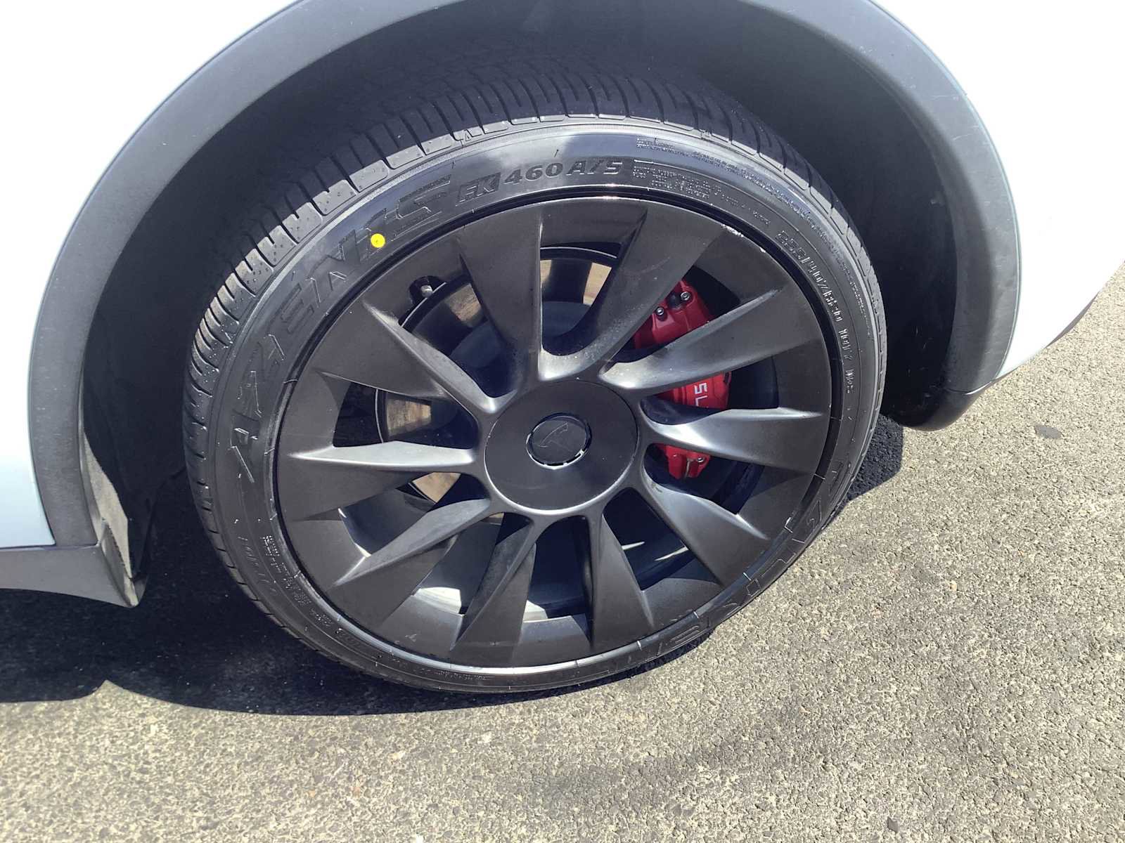 Used 2022 Tesla Model Y Long Range AWD/4WD image 7
