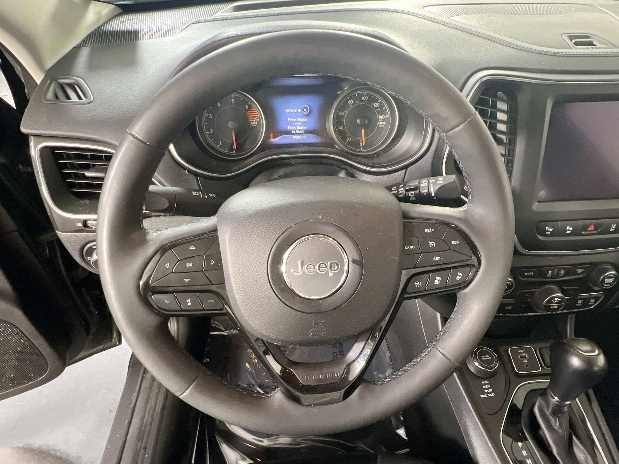Used 2023 Jeep Cherokee Altitude Lux w/ Lux Elite Package AWD/4WD image 11