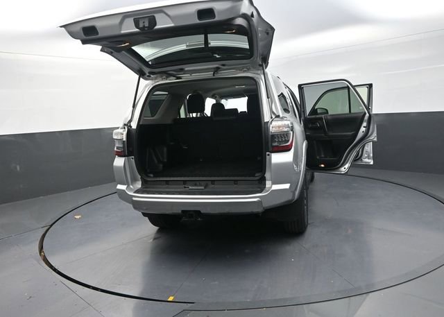 Used 2024 Toyota 4Runner TRD Off-Road image 32