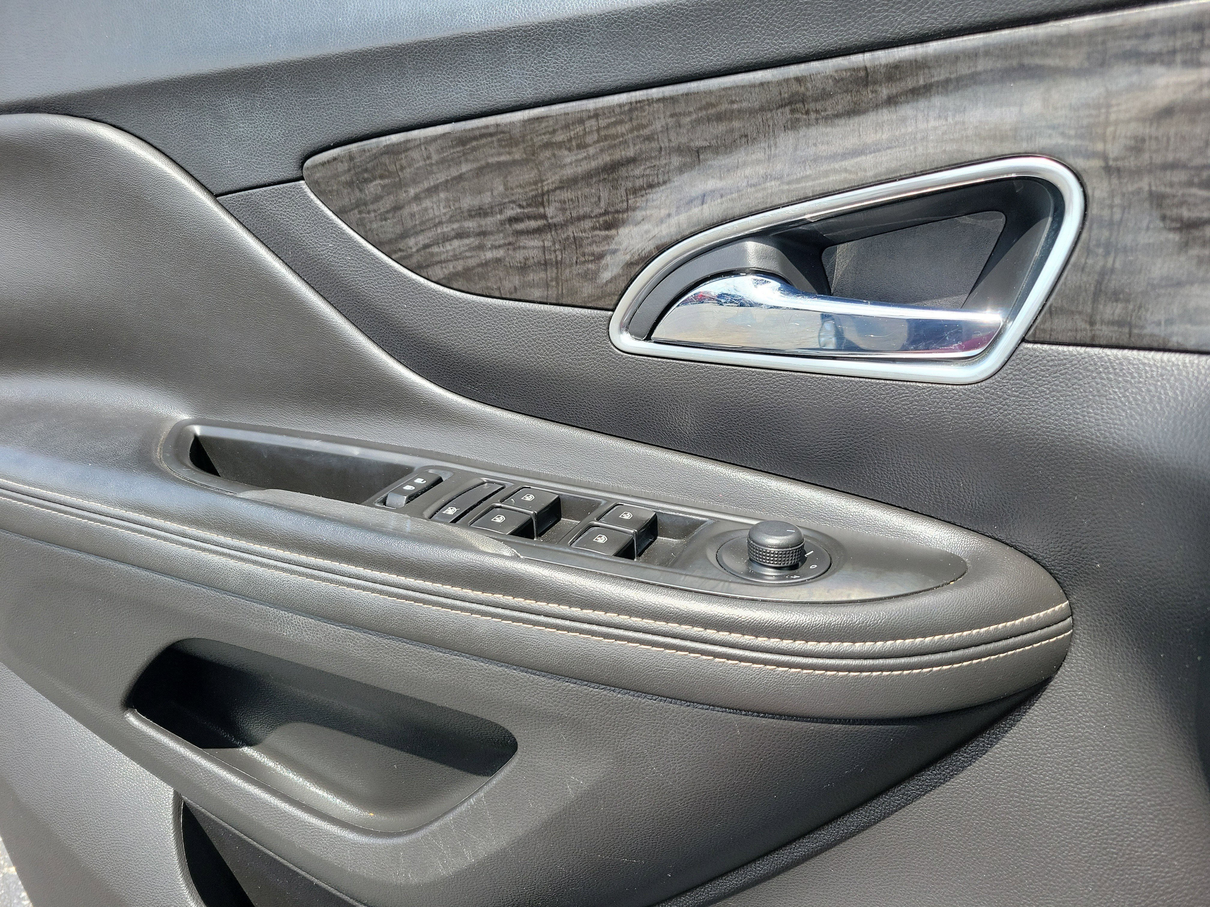 Used 2015 Buick Encore Leather w/ Experience Buick Package image 8