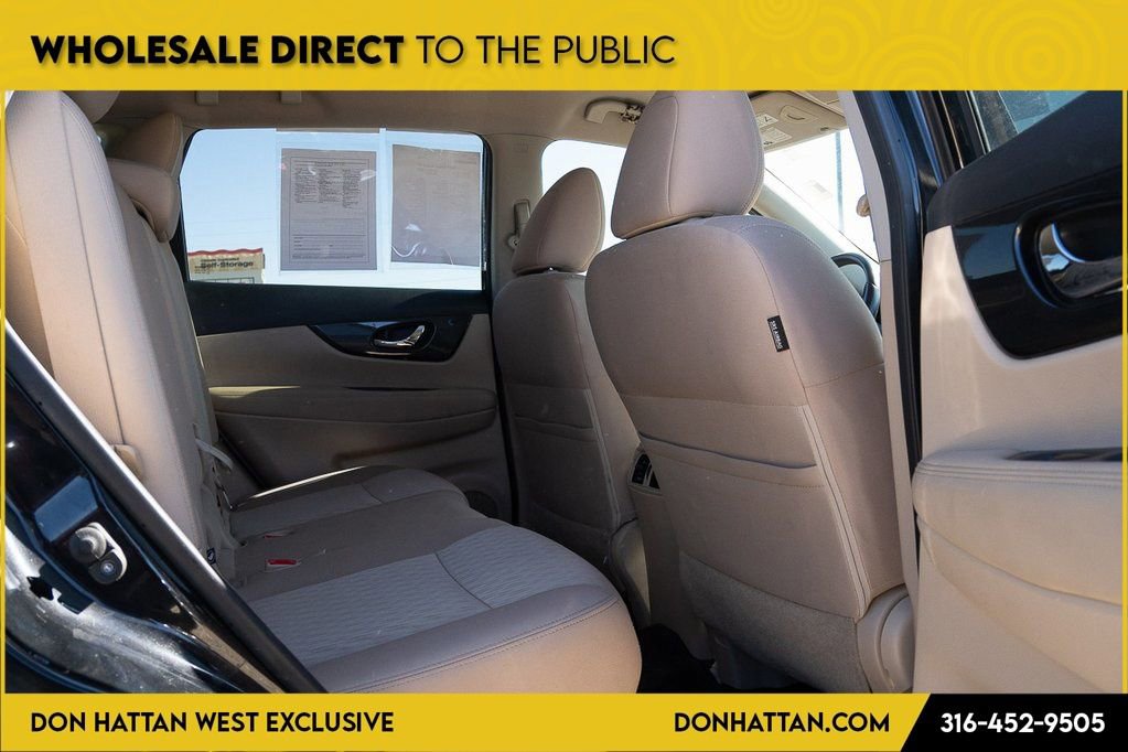 Used 2017 Nissan Rogue SV w/ SV Premium Package image 21