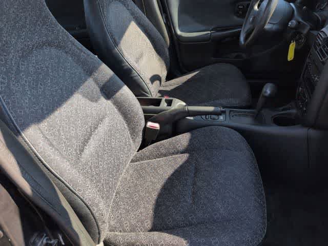 Used 2002 Saturn S-Series SL1 w/ SL1 Option Pkg 1 FWD image 18