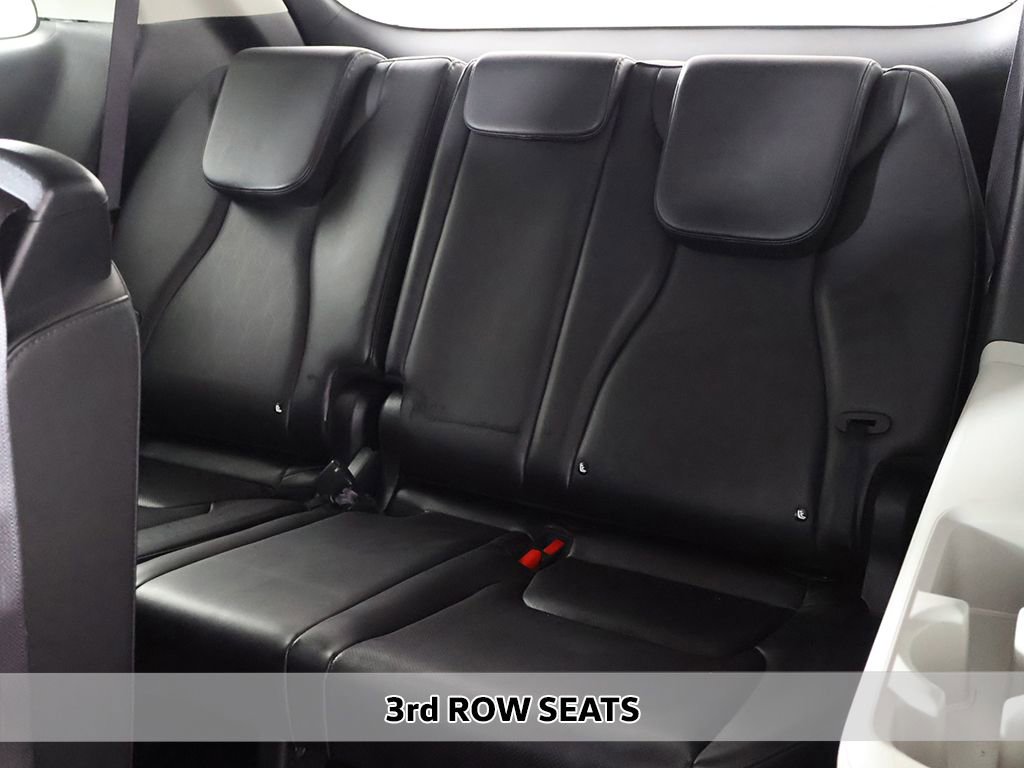Used 2024 Kia Carnival LX FWD image 7