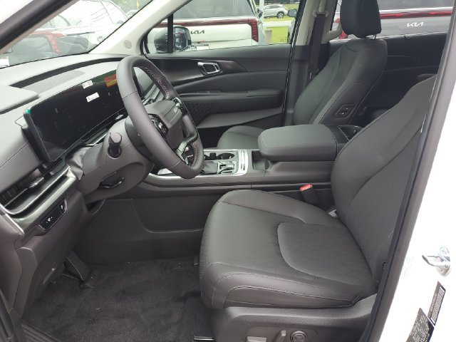 New 2027 Kia Carnival SX w/ Dark Edition Package FWD image 14