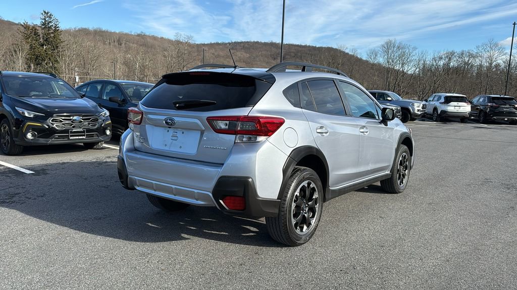 Used 2023 Subaru Crosstrek 2.0i image 3