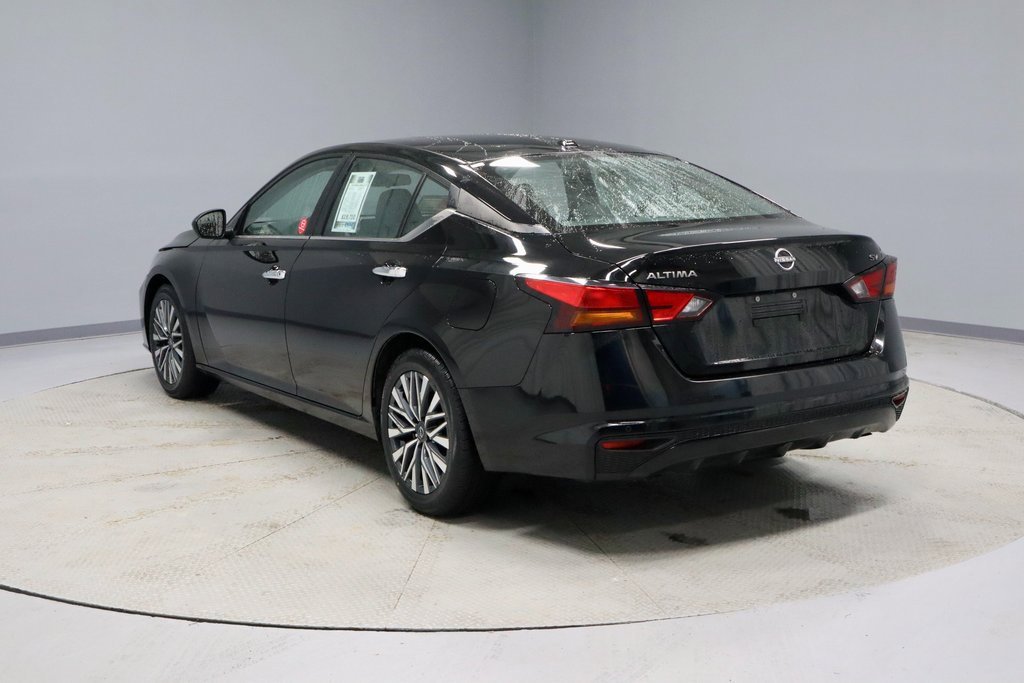 Used 2023 Nissan Altima 2.5 SV image 10