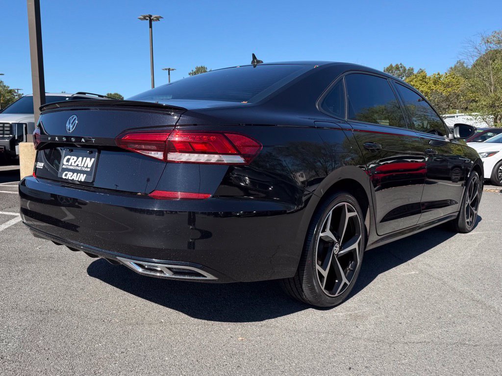 Used 2021 Volkswagen Passat 2.0T R-Line FWD image 7