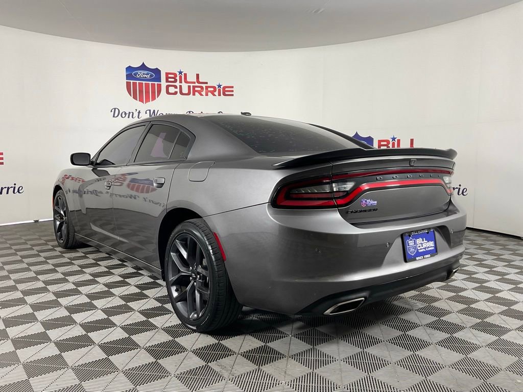 Used 2021 Dodge Charger SXT w/ Blacktop Package RWD image 5