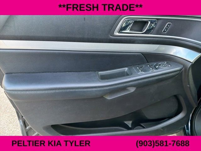 Used 2017 Ford Explorer XLT w/ Equipment Group 202A image 15