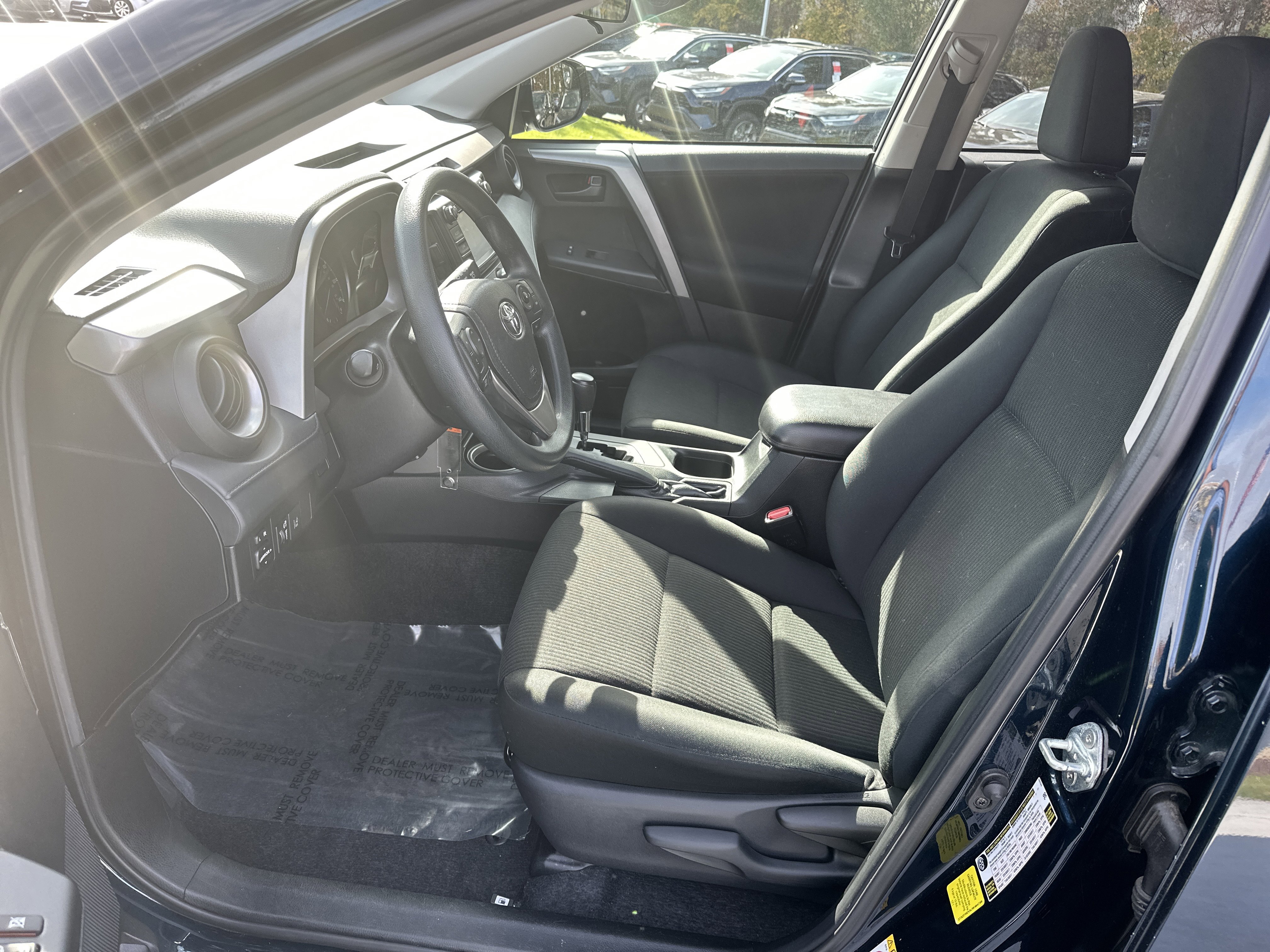 Used 2018 Toyota RAV4 LE image 16