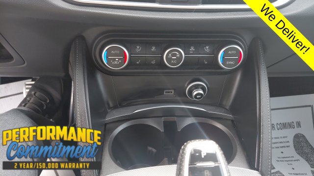 Used 2024 Alfa Romeo Stelvio Veloce AWD/4WD image 20