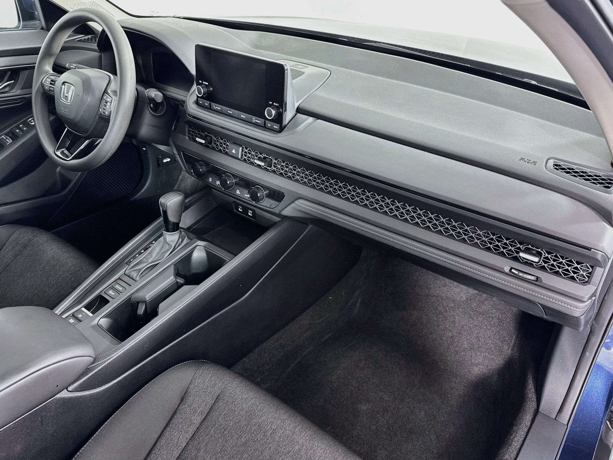 Certified 2024 Honda Accord EX image 28