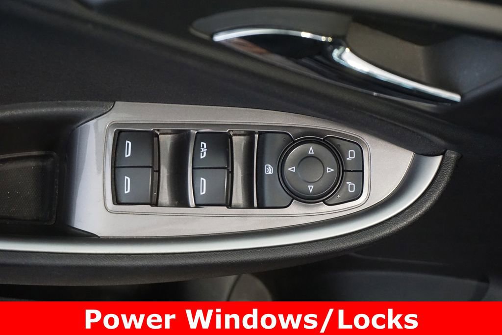 Used 2023 Chevrolet Malibu LT w/ Driver Confidence Package FWD image 5