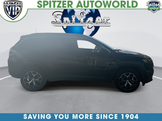 Used 2024 Jeep Compass Limited AWD/4WD image 11