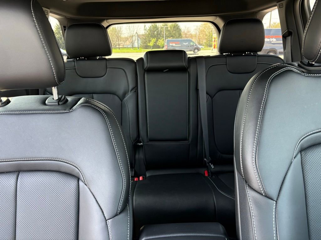 New 2026 Jeep Grand Cherokee Limited Reserve image 14