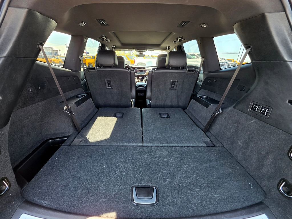 Used 2020 Cadillac XT6 Premium Luxury AWD/4WD image 12