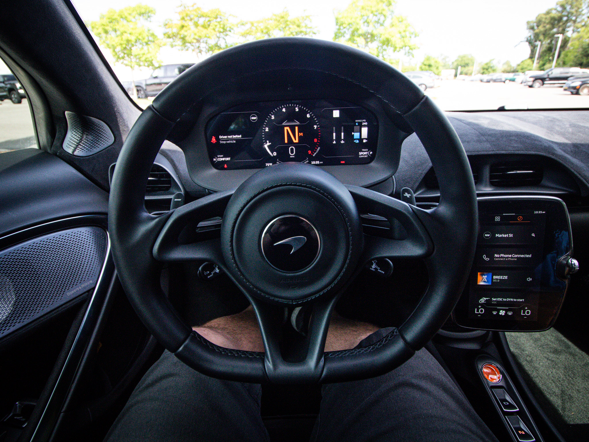 Used 2025 McLaren Artura RWD image 18