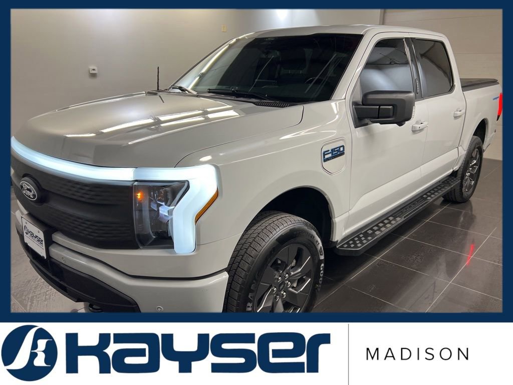 Used 2024 Ford F150 Lightning Flash w/ Max Trailer Tow Package image 3