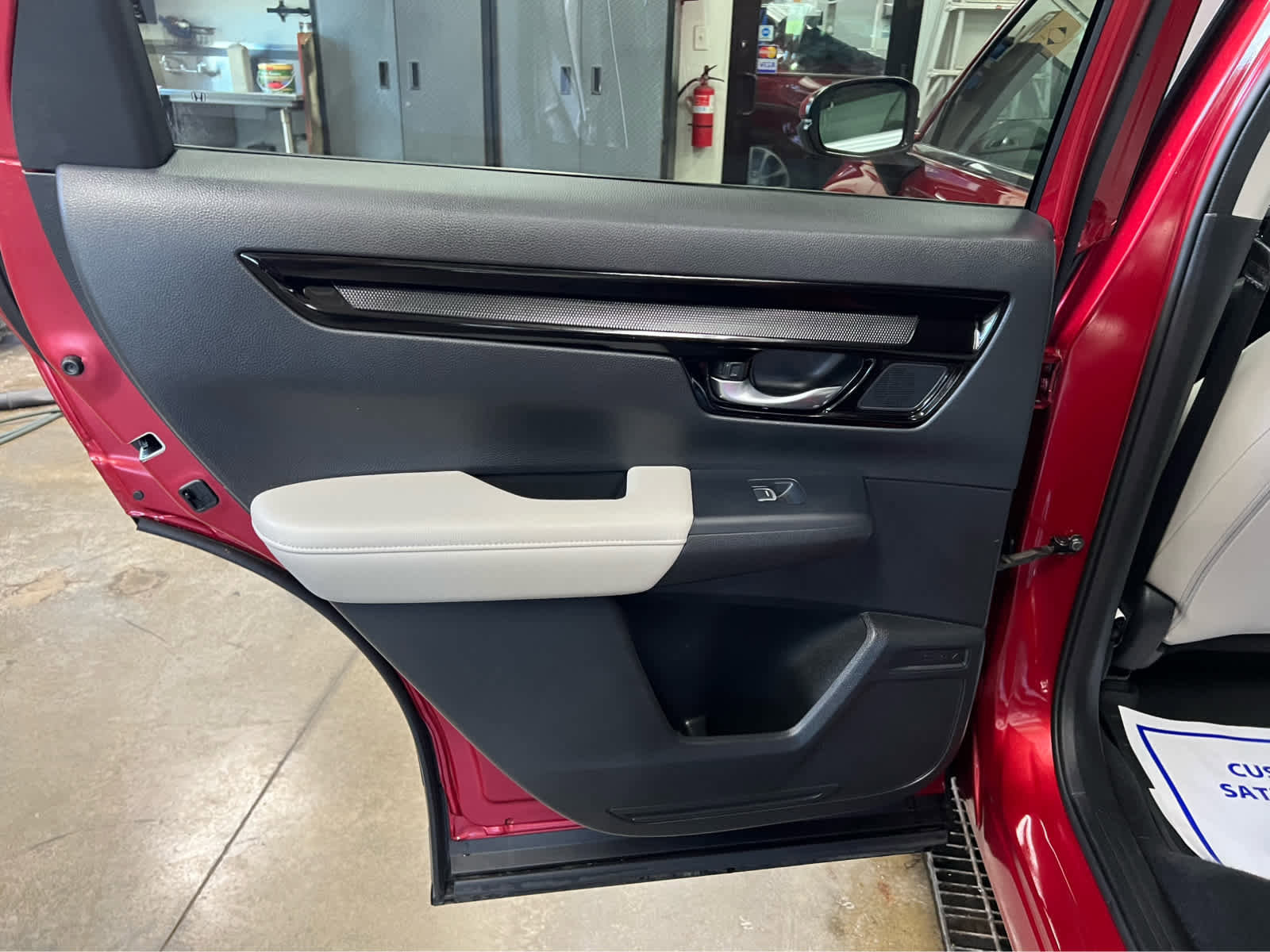 Used 2024 Honda CR-V EX-L image 25