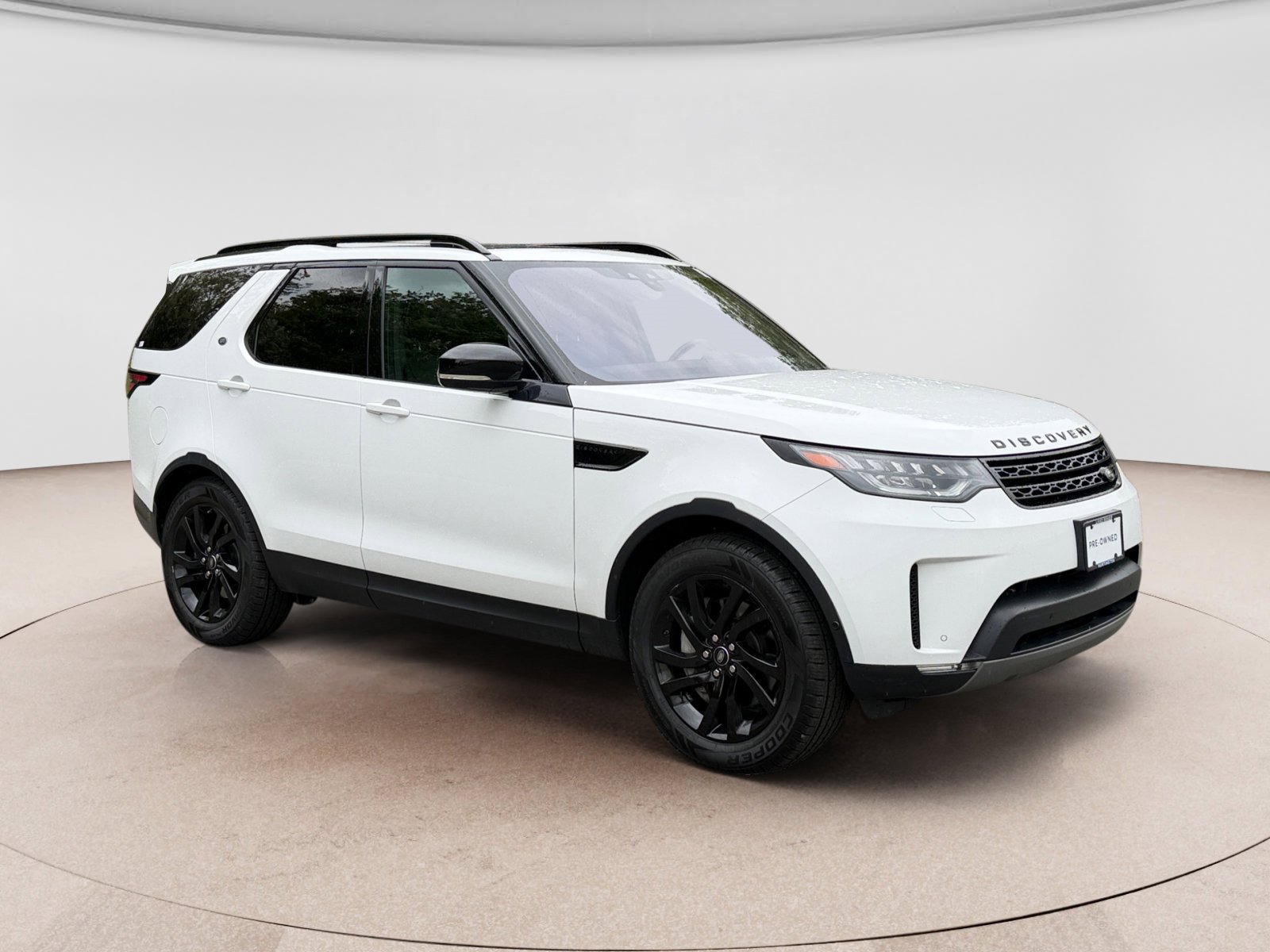 Used 2019 Land Rover Discovery HSE AWD/4WD image 7