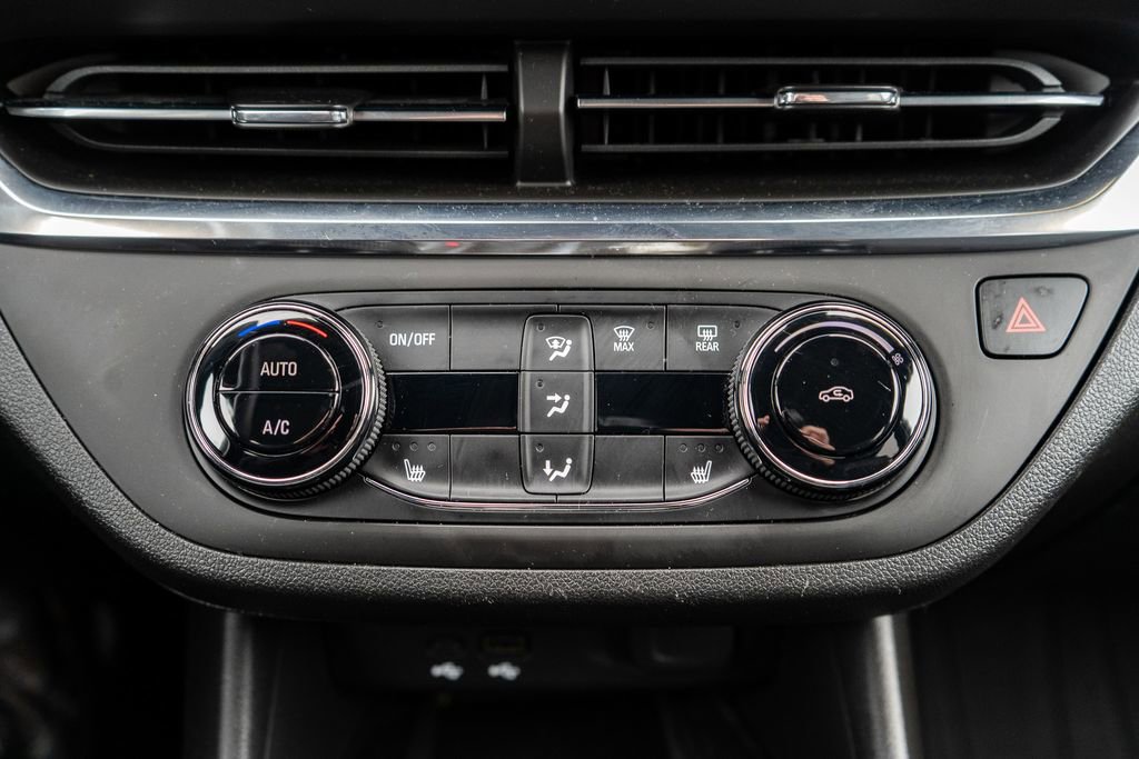 Used 2024 Buick Envista Preferred w/ Convenience I Package image 32