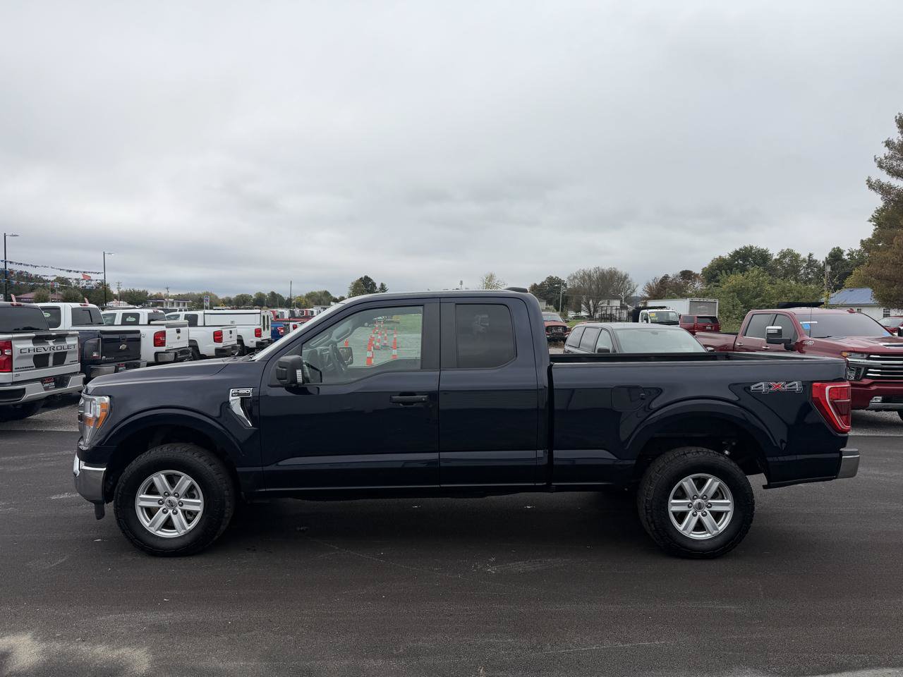 Used 2022 Ford F150 XLT w/ Trailer Tow Package AWD/4WD image 8