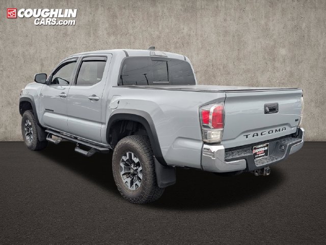 Used 2020 Toyota Tacoma TRD Off-Road AWD/4WD image 5