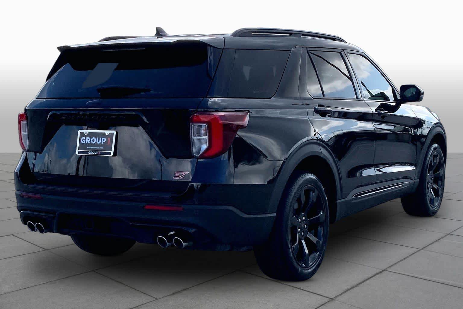Used 2023 Ford Explorer ST w/ Equipment Group 401A AWD/4WD image 12