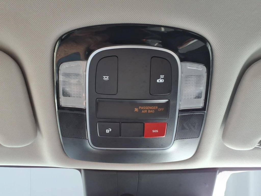 Used 2025 Hyundai Sonata SEL FWD image 24