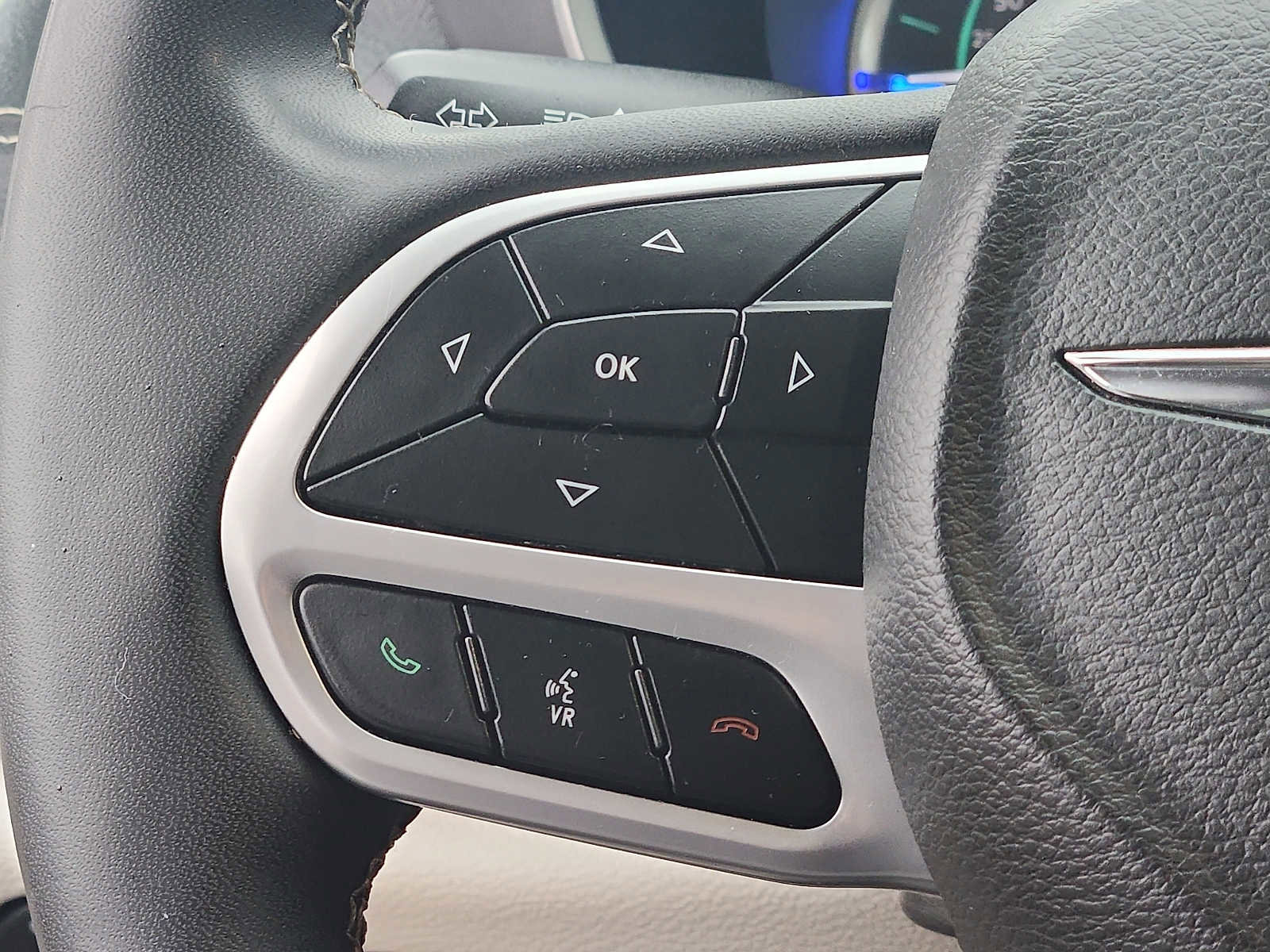 Used 2022 Chrysler Pacifica Touring-L image 20