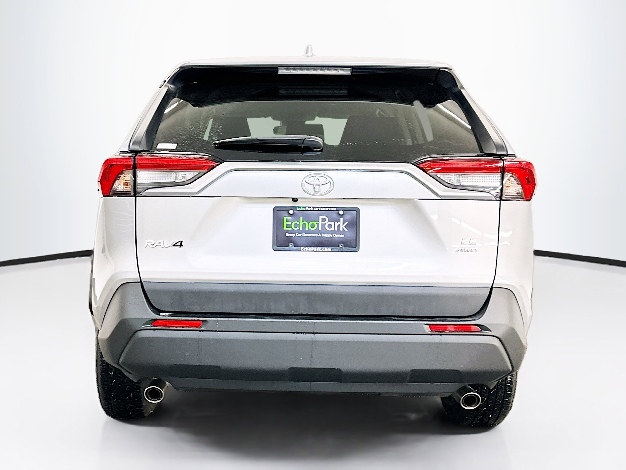 Used 2025 Toyota RAV4 LE image 7