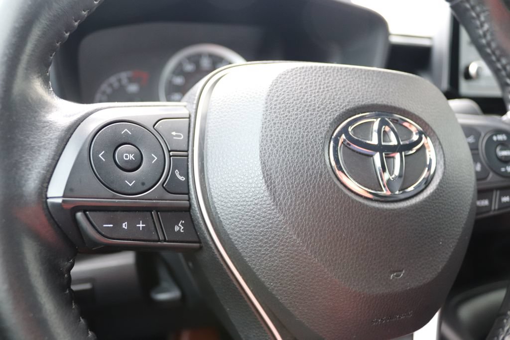 Used 2022 Toyota Corolla SE FWD image 21