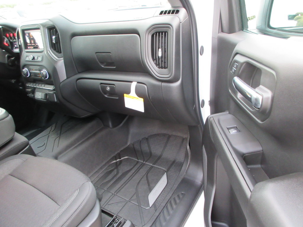 New 2026 Chevrolet Silverado 1500 Custom w/ Turbomax Blackout Package AWD/4WD image 20