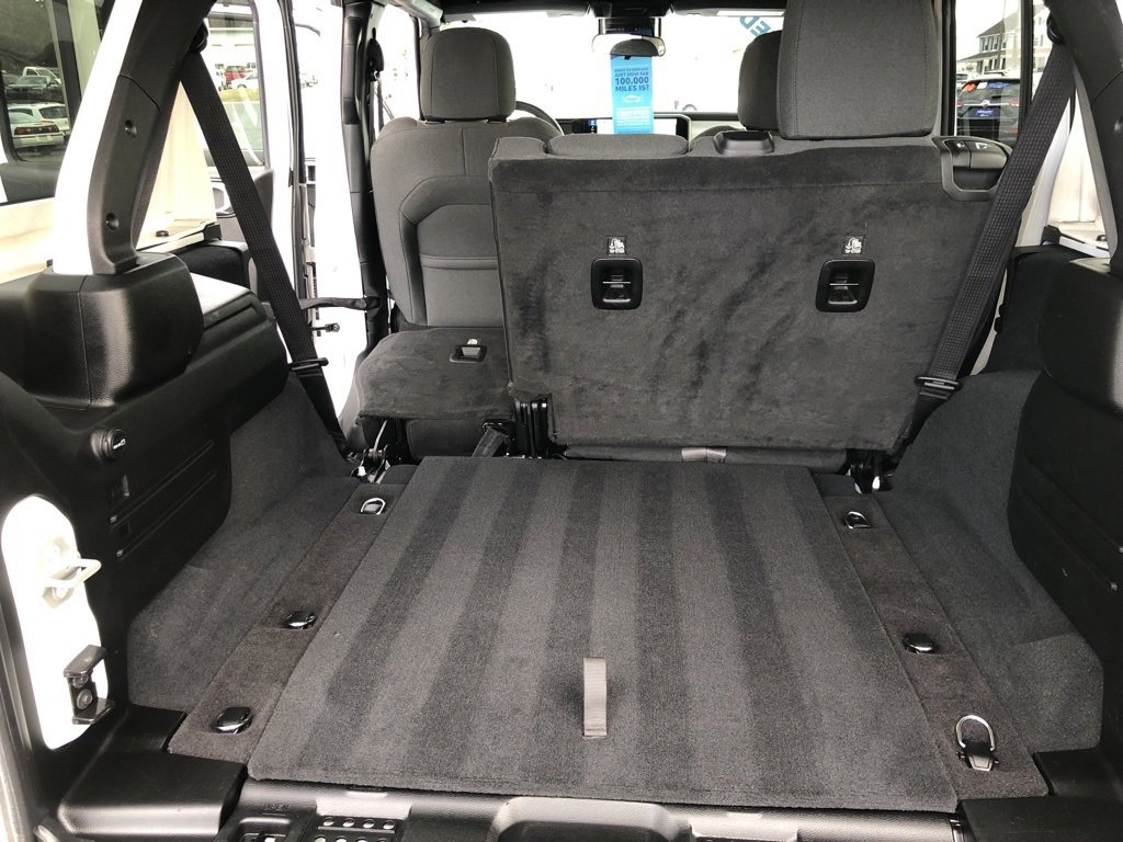 Used 2024 Jeep Wrangler Sport S image 37