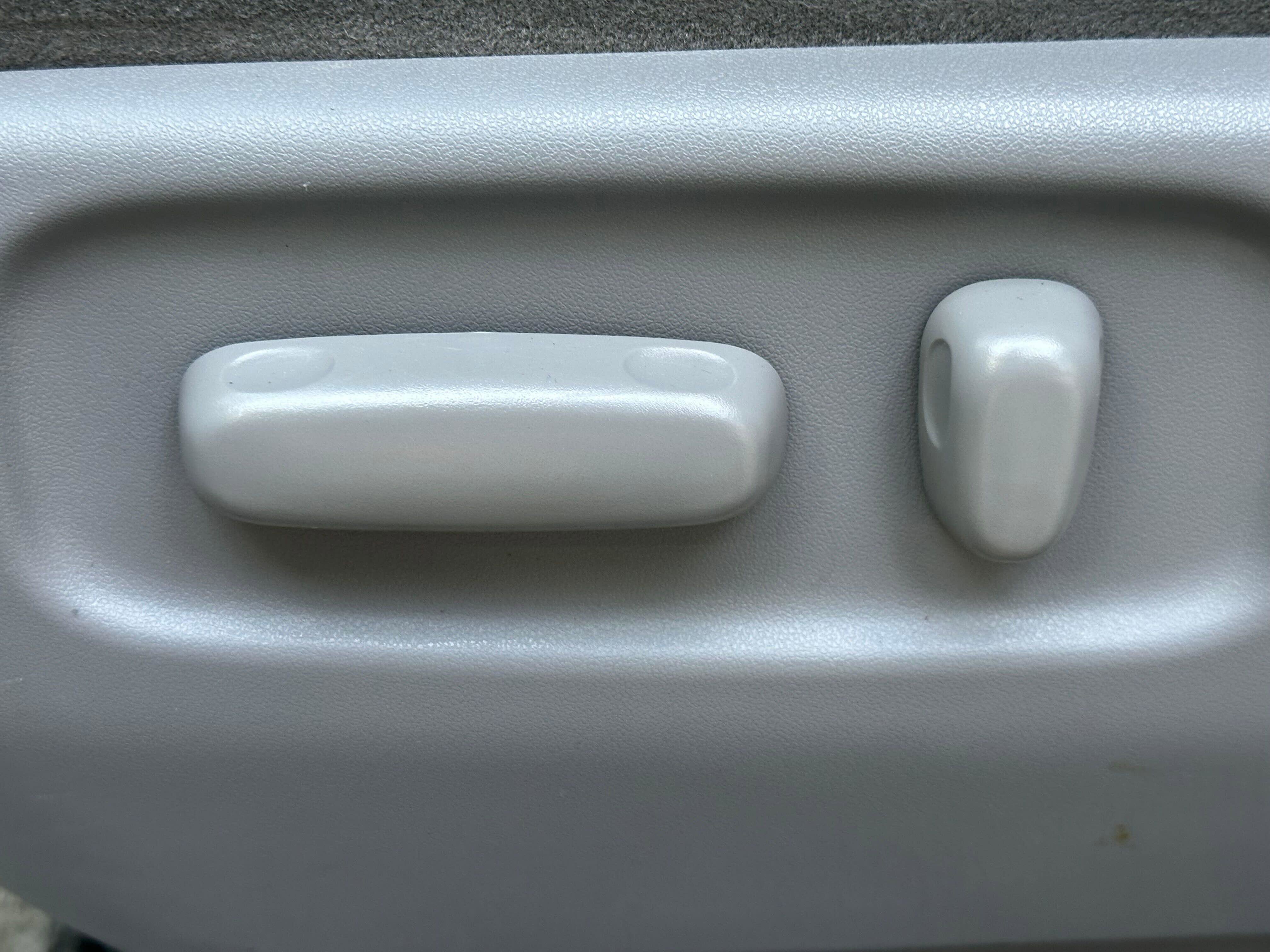 Used 2008 Toyota Sienna LE image 18