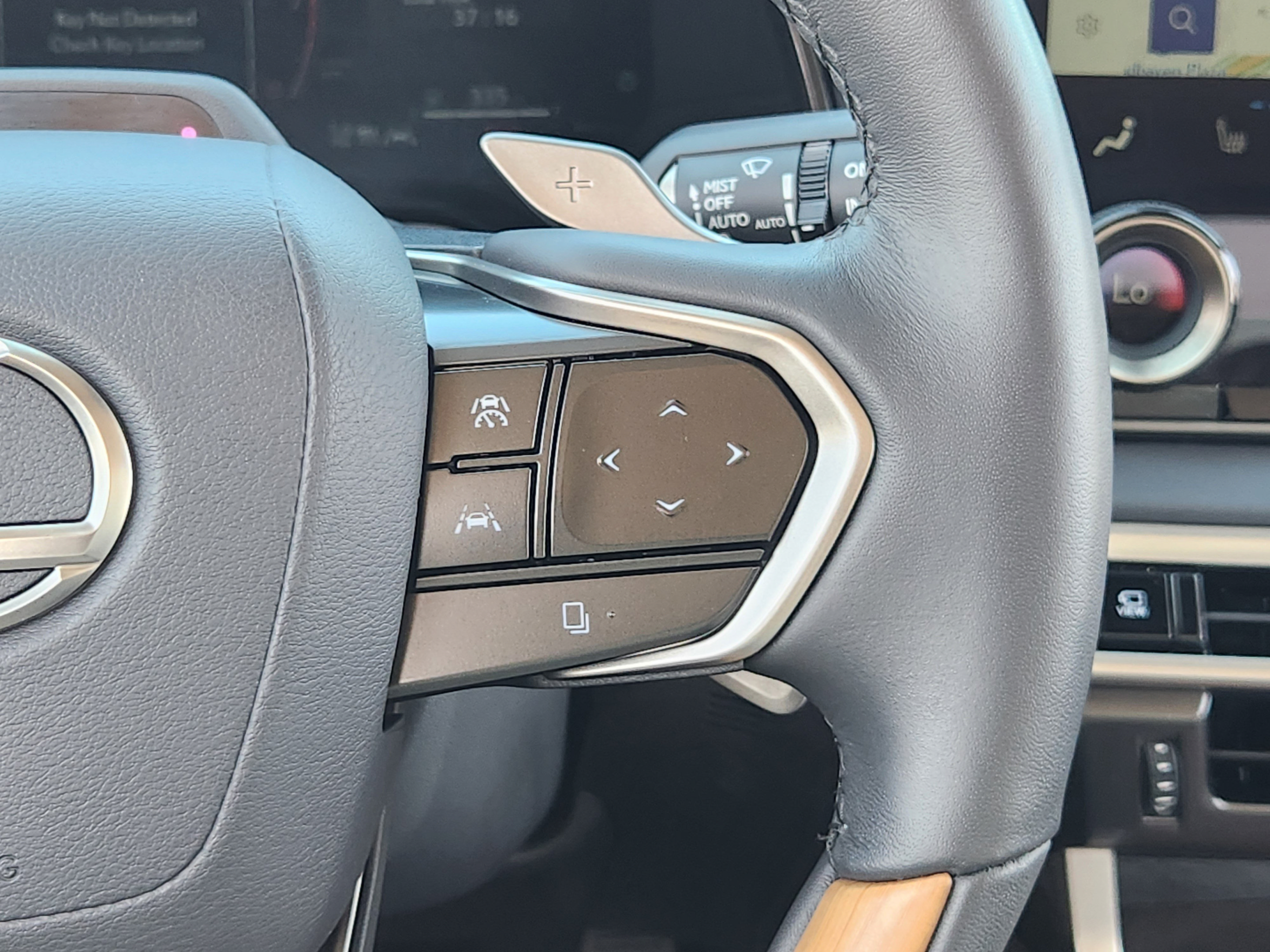 Used 2025 Lexus RX 350 Premium Plus w/ Convenience Package FWD image 24