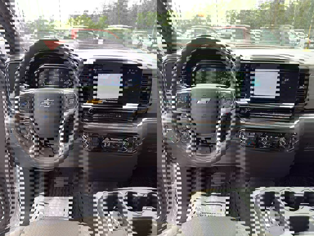 Used 2024 Chevrolet Silverado 2500 LT image 23