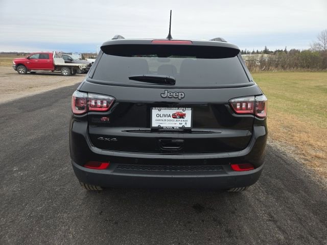 New 2026 Jeep Compass Limited w/ Sun, Sound & Navigation Group image 4