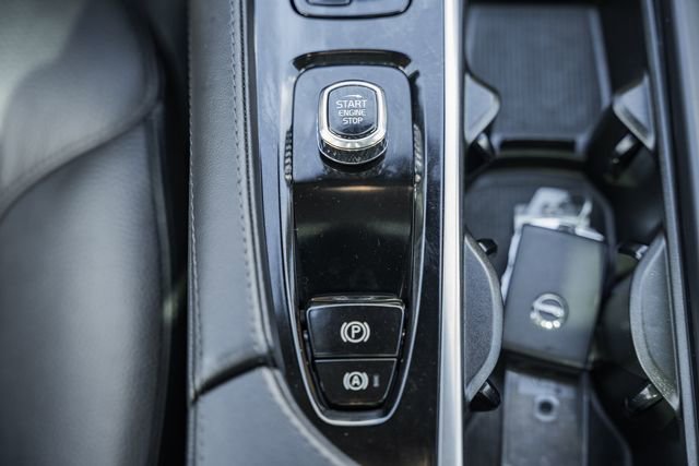 Used 2024 Volvo XC90 T8 Plus w/ Protection Package Premier image 24