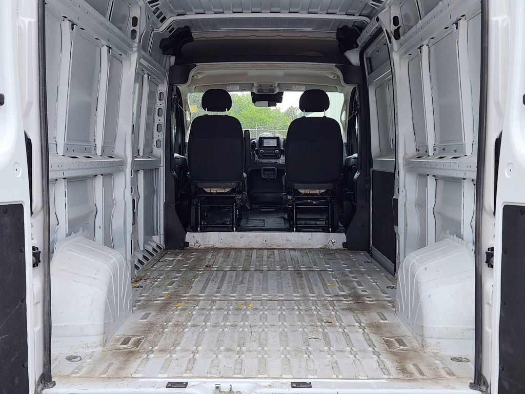Used 2025 RAM ProMaster 2500 FWD image 9