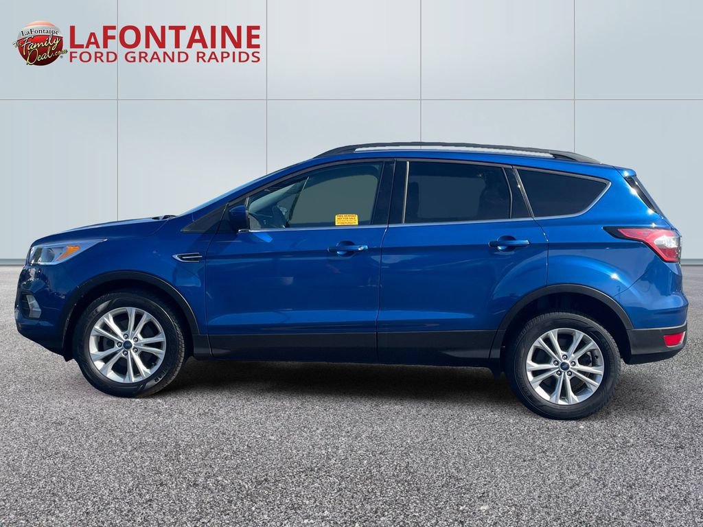 Used 2018 Ford Escape SE w/ SE Sync 3 Package FWD image 4