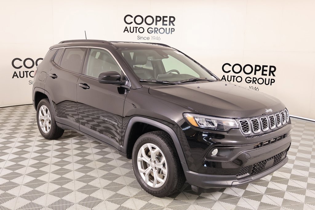 Used 2024 Jeep Compass Latitude w/ Convenience Group