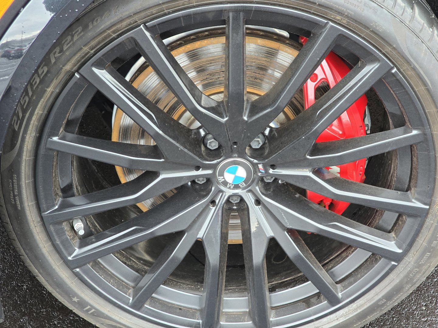 Used 2024 BMW X5 M60i w/ Climate Comfort Package image 10