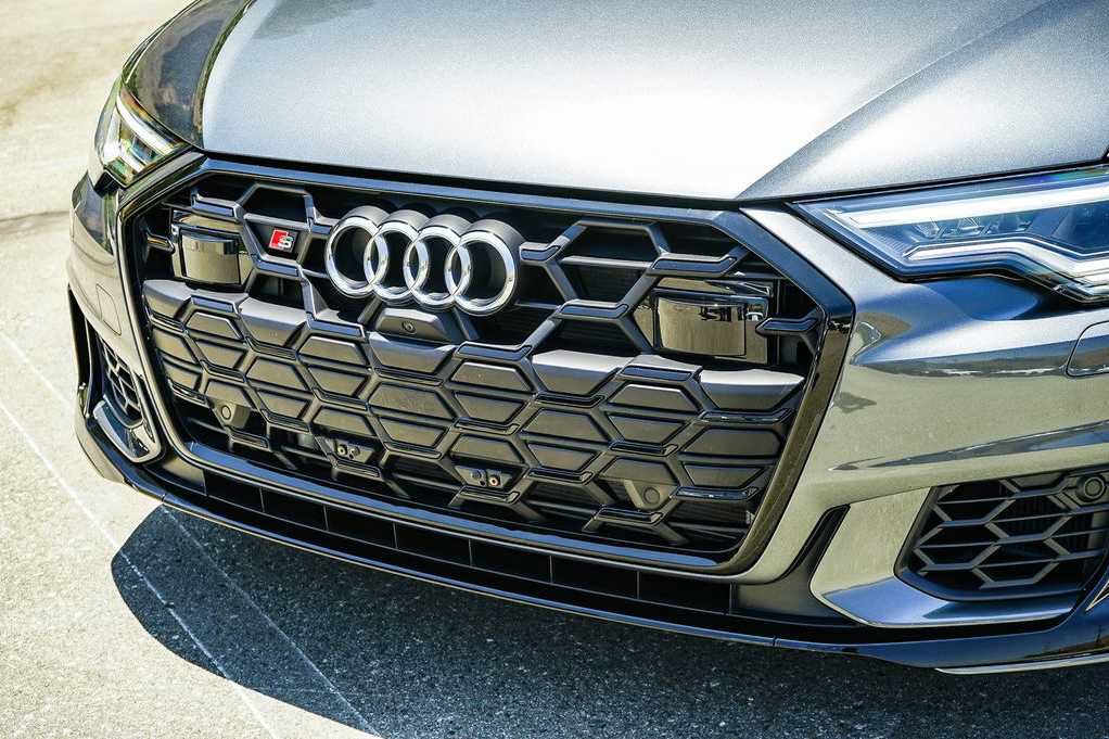 Used 2025 Audi S6 Premium Plus AWD/4WD image 8