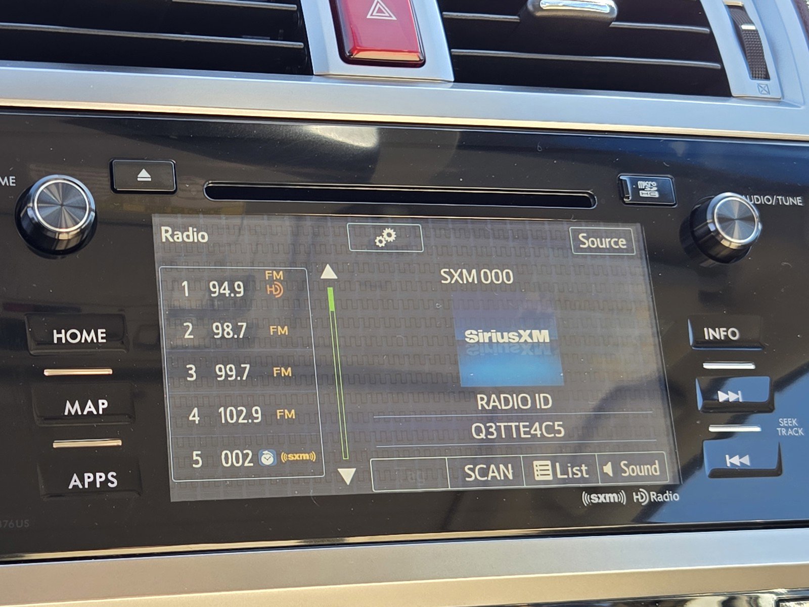 Used 2017 Subaru Legacy 2.5i Limited image 19