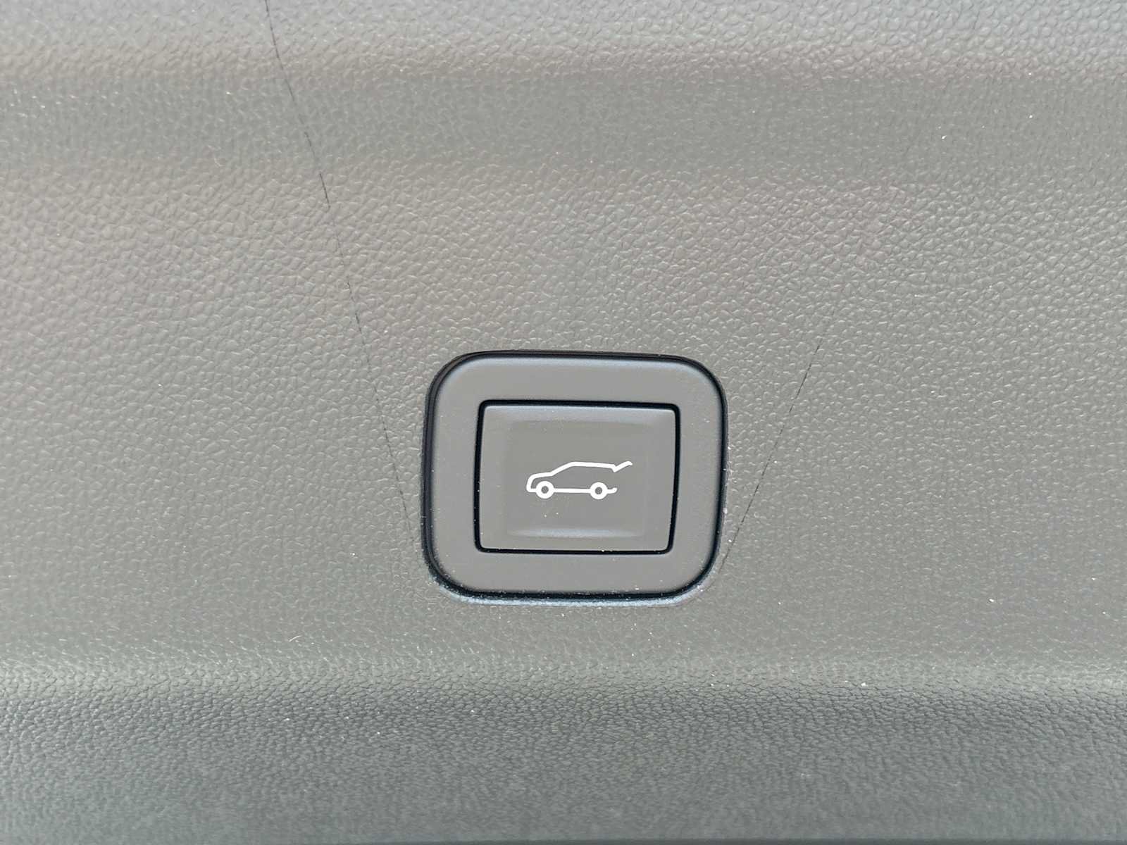 New 2026 GMC Yukon Denali Ultimate AWD/4WD image 23