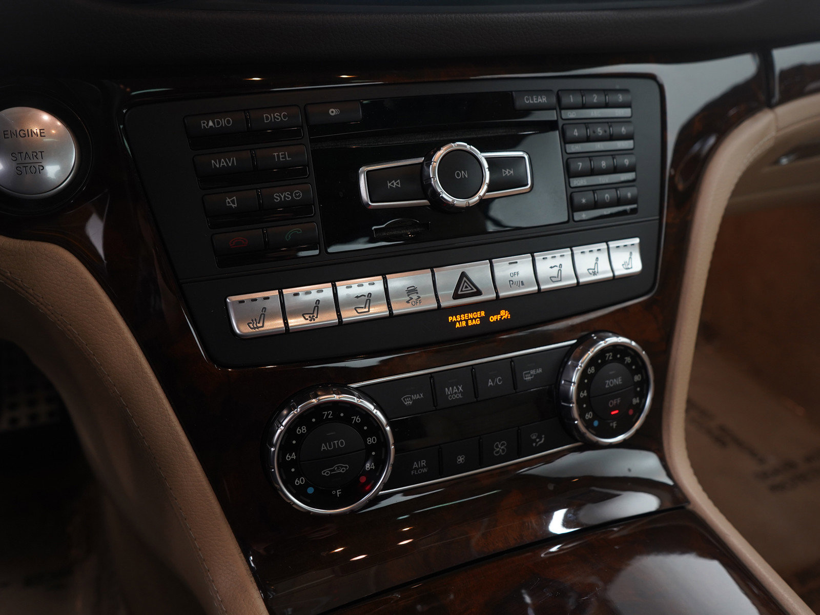 Used 2013 Mercedes-Benz SL 550 image 18