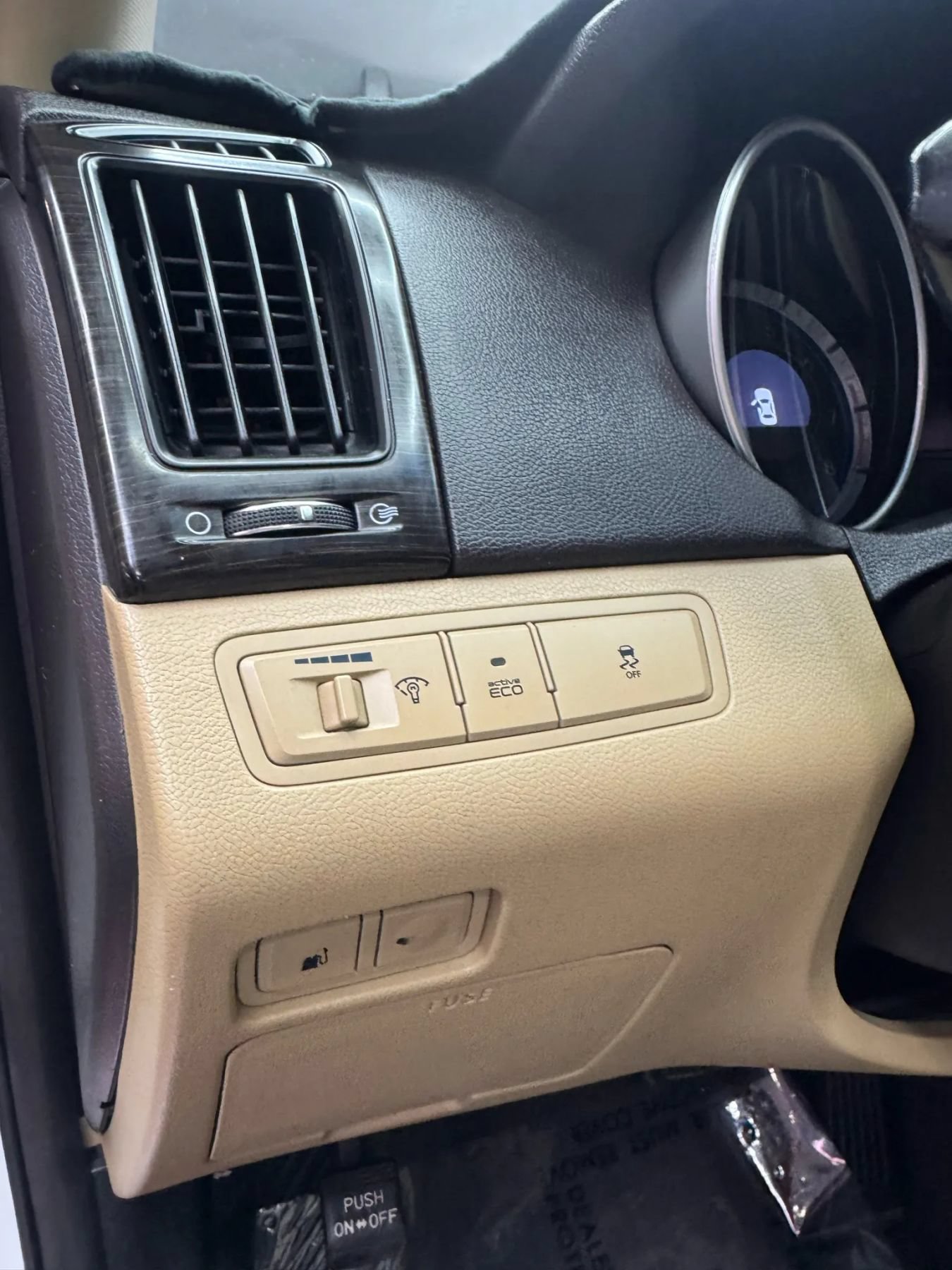 Used 2011 Hyundai Sonata Limited w/ Navigation Pkg 5 FWD image 13