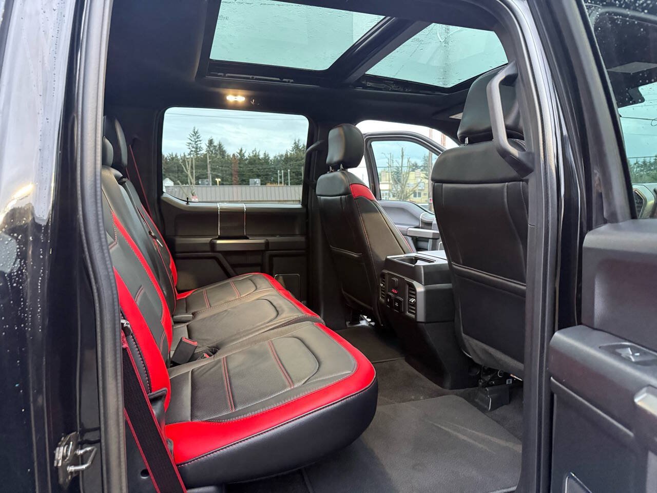 Used 2018 Ford F150 Lariat w/ Equipment Group 502A Luxury AWD/4WD image 11